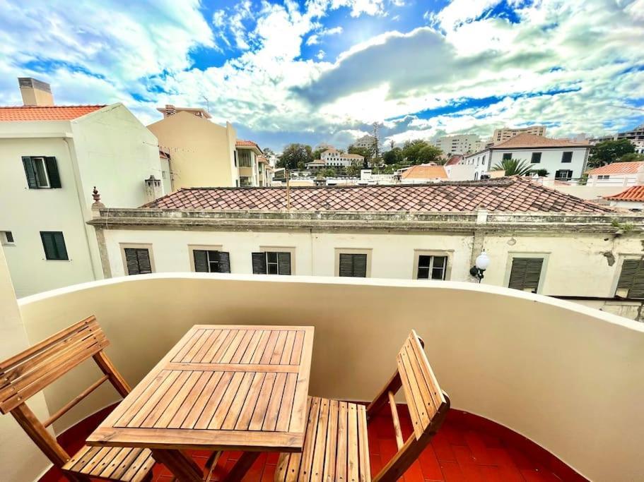 Lux City Center Apartment Funchal  Esterno foto